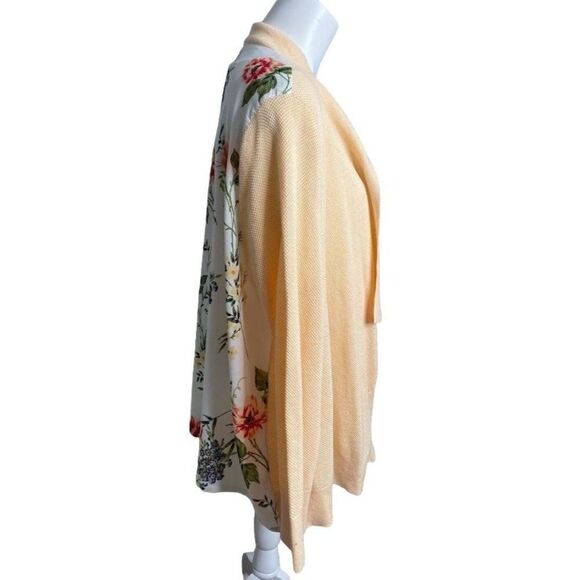 Fever Juniors Peach Floral Mixed Media Shawl Neck Cardigan Sz 3X - Picture 3 of 8